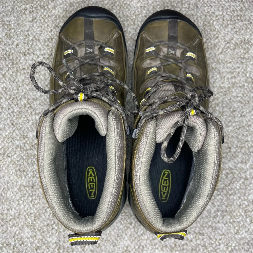 Keen targhee boots